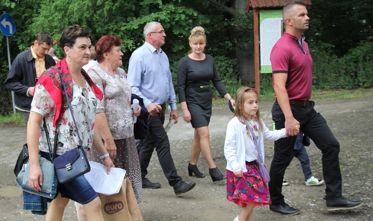 Cisiec i Kamesznica u Matki Bożej Szkaplerznej na Grapce