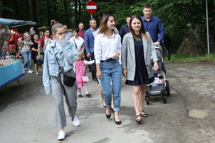 Cisiec i Kamesznica u Matki Bożej Szkaplerznej na Grapce