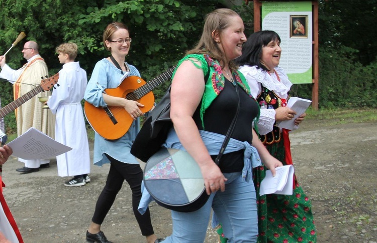 Cisiec i Kamesznica u Matki Bożej Szkaplerznej na Grapce