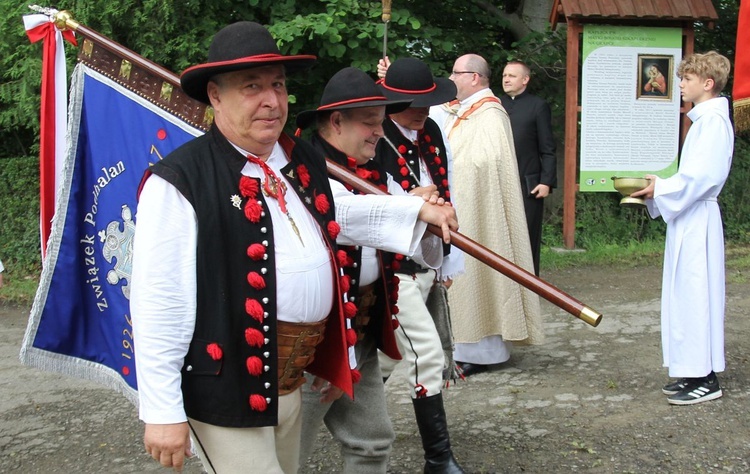 Cisiec i Kamesznica u Matki Bożej Szkaplerznej na Grapce