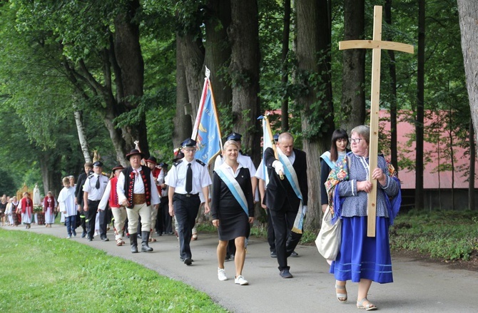 Cisiec i Kamesznica u Matki Bożej Szkaplerznej na Grapce