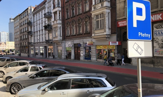 Katowice. Zmiany w Strefie Płatnego Parkowania. Nie będzie parkingowych, częściej posypią się też kary