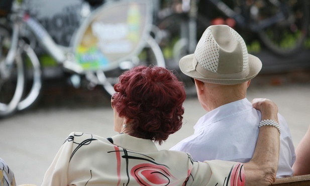 Poczuj się bezpieczniej. Teleopieka dla seniorów i nie tylko