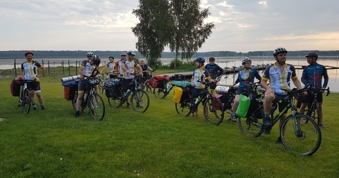 Kokotek. Rowerzyści z Niniwa Team wyruszyli w wyprawę na krańce Polski