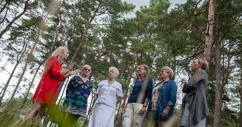 Dawna śpiewka w dawnej bazie. Warsztaty śpiewu białego w Bornem Sulinowie