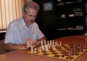 Do udziału w turniejach zachęca Marek Niedźwiecki.