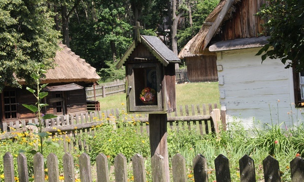 Skansen, to nie tylko wiele atrakcji dla całych rodzin, ale również idealne miejsce na relaks i spacer.