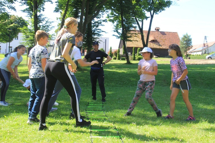 Półkolonie Caritas w Warzenku