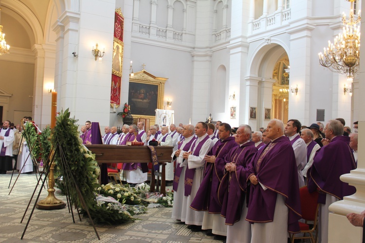 Pożegnanie ostatniego kapelana Prymasa Wyszyńskiego 