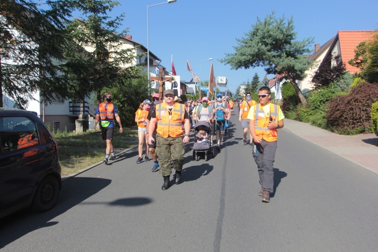 Bolesławiec w drodze do Matki