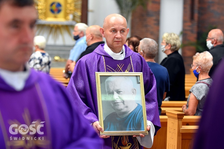 Pogrzeb Jana Kryśpiaka, szafarza i ojca kapłana