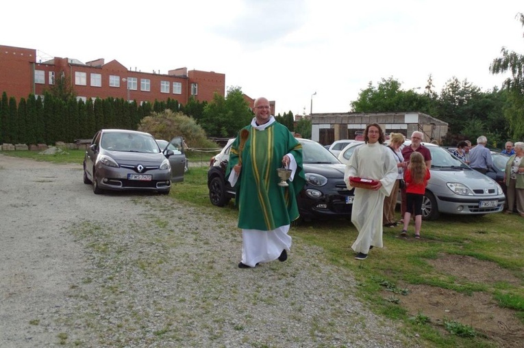 Poświęcenie samochodów we Wschowie