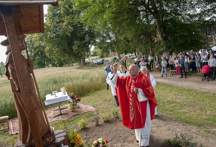 Figura św. Jakuba w Karsince