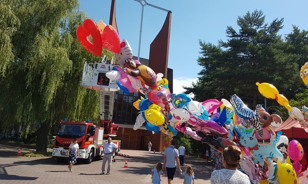 Tychy. Msza Święta w intencji kierowców. W parafii św. Krzysztofa trwa odpust