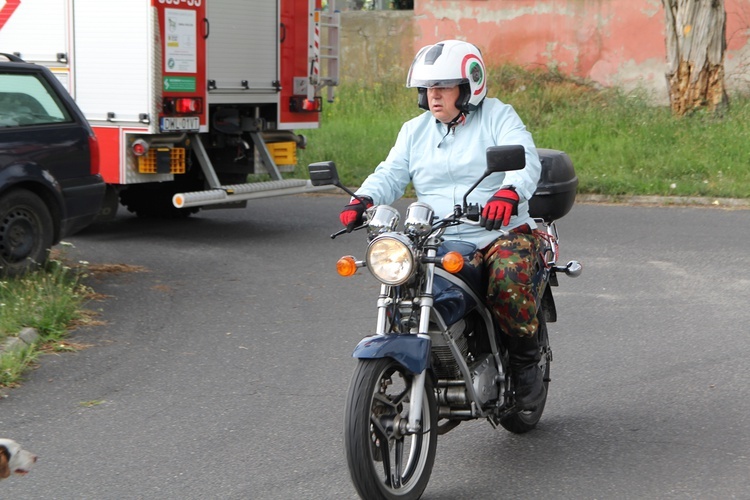 Motocykliści u św. Walentego w Lubiążu