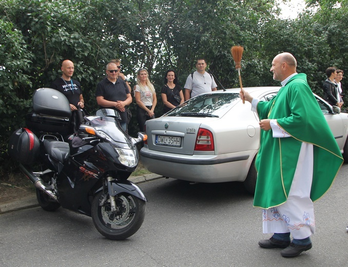 Motocykliści u św. Walentego w Lubiążu