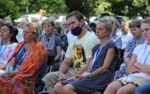 Pątnicy po nocnym marszu dotarli do Domu św. Faustyny 