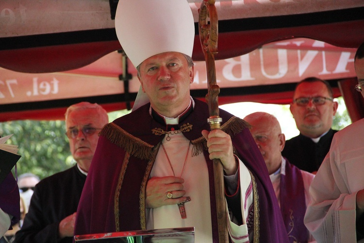 Uroczystości pogrzebowe śp. ks. Wincentego Tokarza