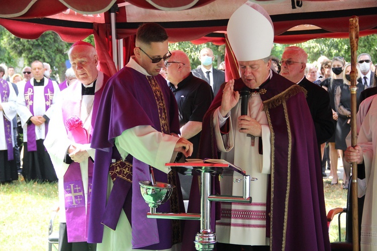 Uroczystości pogrzebowe śp. ks. Wincentego Tokarza