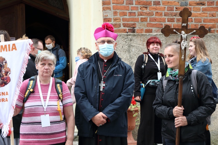 Warmińska Pielgrzymka na Jasną Górę wyruszyła z Gietrzwałdu 