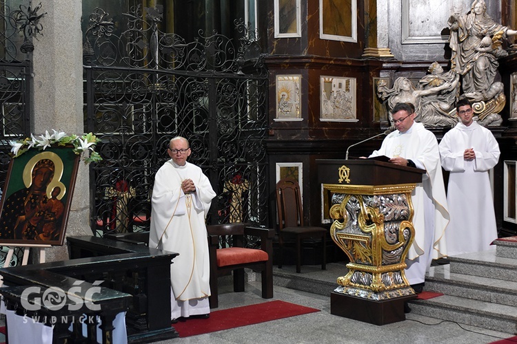 Pożegnanie pieszych pątników pieszej pielgrzymki na Jasną Górę