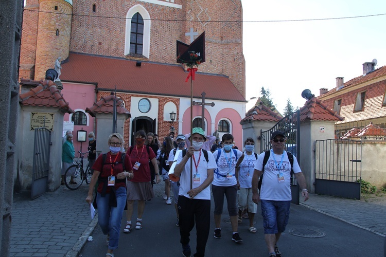 PPW 2020. Grupa 14. Pieszej Pielgrzymki Wrocławskiej już w drodze