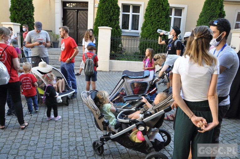 Pielgrzymka z Zielonej Góry do Otynia