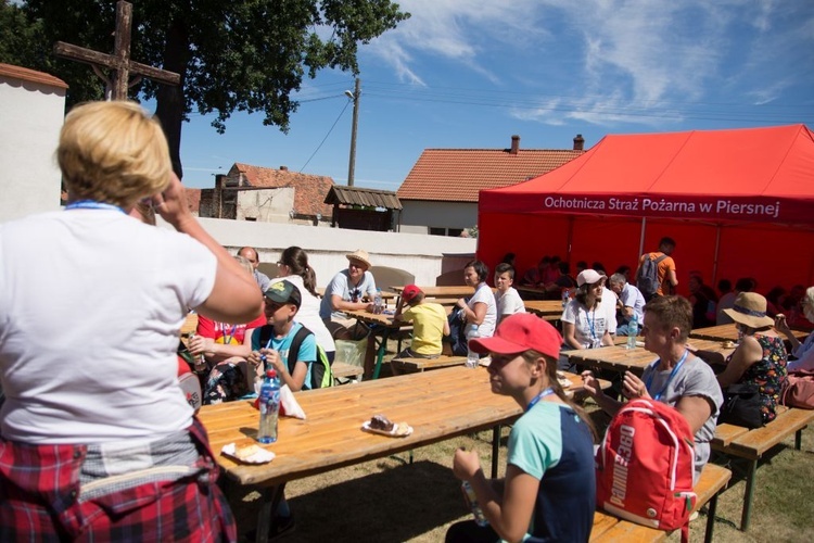 Jednodniowa Piesza Pielgrzymka z Głogowa do Piersnej - cz. II