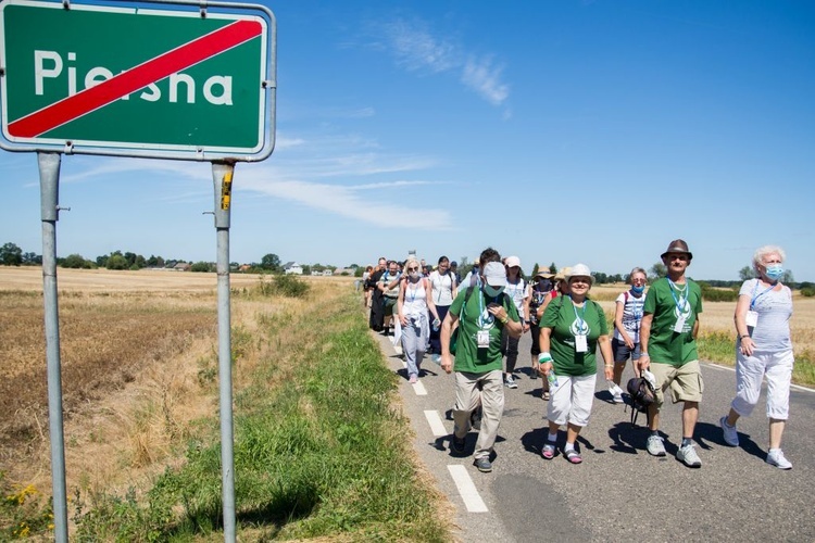 Jednodniowa Piesza Pielgrzymka z Głogowa do Piersnej - cz. II