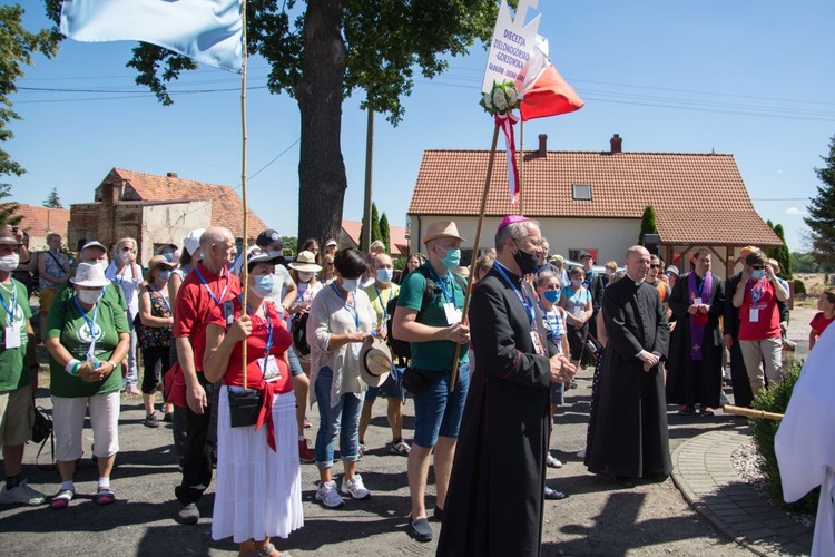 Jednodniowa Piesza Pielgrzymka z Głogowa do Piersnej - cz. II