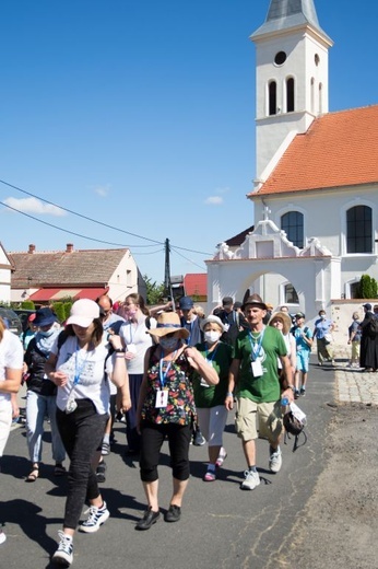 Jednodniowa Piesza Pielgrzymka z Głogowa do Piersnej - cz. II