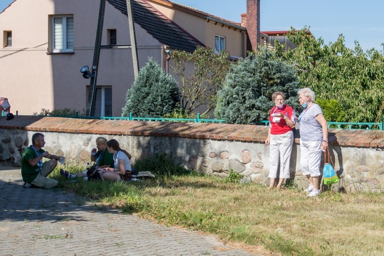 Jednodniowa Piesza Pielgrzymka z Głogowa do Piersnej - cz. II