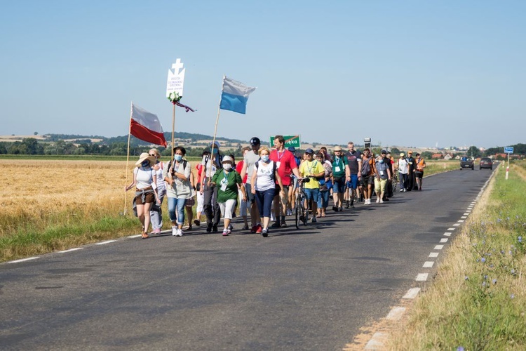 Jednodniowa Piesza Pielgrzymka z Głogowa do Piersnej - cz. II