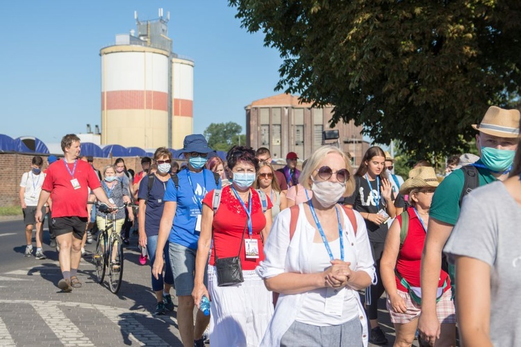 Jednodniowa Piesza Pielgrzymka z Głogowa do Piersnej - cz. II