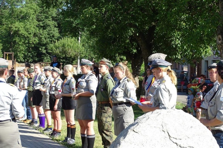 Harcerze ze Wschowy uczcili Powstańców Warszawskich