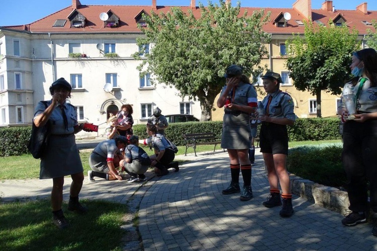 Harcerze ze Wschowy uczcili Powstańców Warszawskich