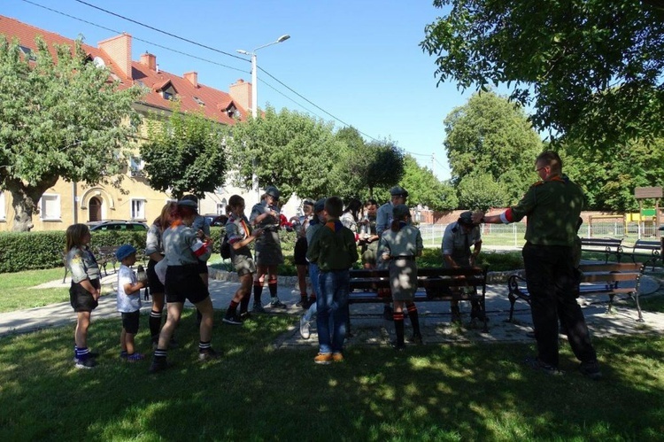 Harcerze ze Wschowy uczcili Powstańców Warszawskich