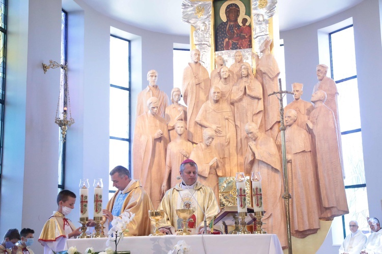 Nowy ołtarz w Niecieczy