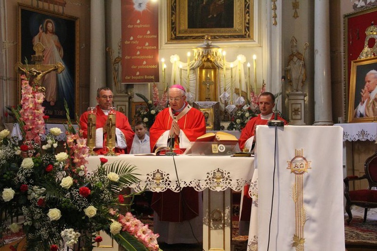 Bierzmowanie w parafii św. Tomasza Becketa 