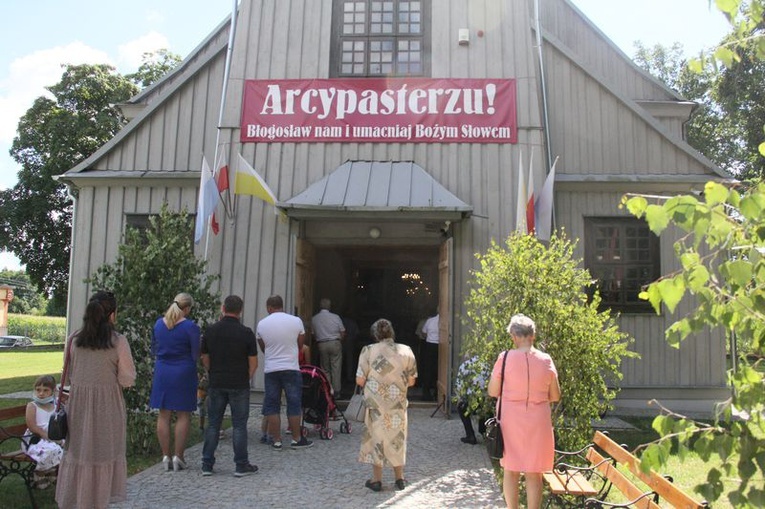 Bierzmowanie w parafii św. Tomasza Becketa 