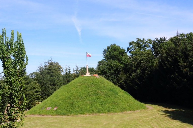 265. rocznica urodzin gen. Dąbrowskiego w Pierzchowcu koło Gdowa