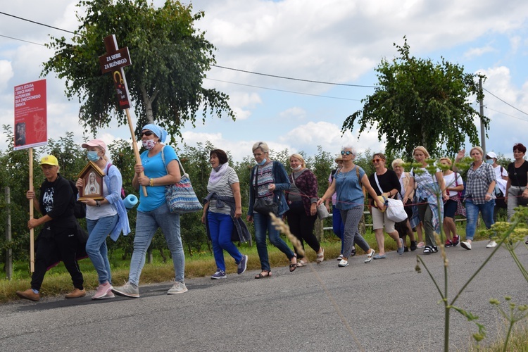 Pielgrzymka do Białej Rawskiej