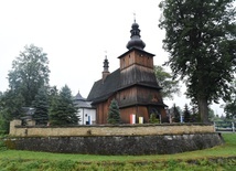 Zabytkowy kościół w Krużlowej