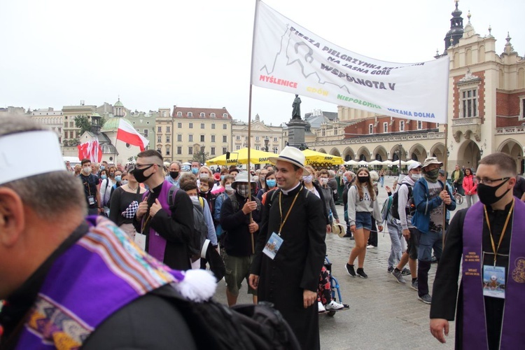 Rozpoczęcie 40. Pieszej Pielgrzymki Krakowskiej - cz. 1