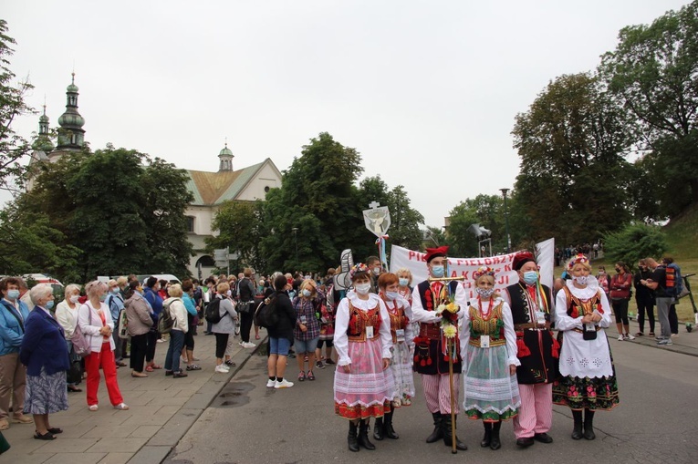 Rozpoczęcie 40. Pieszej Pielgrzymki Krakowskiej - cz. 1