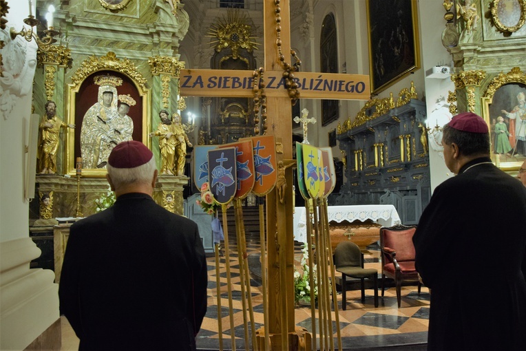ŁPPM na Jasną Górę - Apel w lowickiej katedrze.