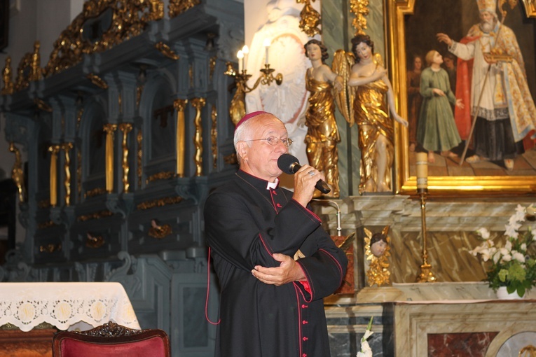 ŁPPM na Jasną Górę - Apel w lowickiej katedrze.