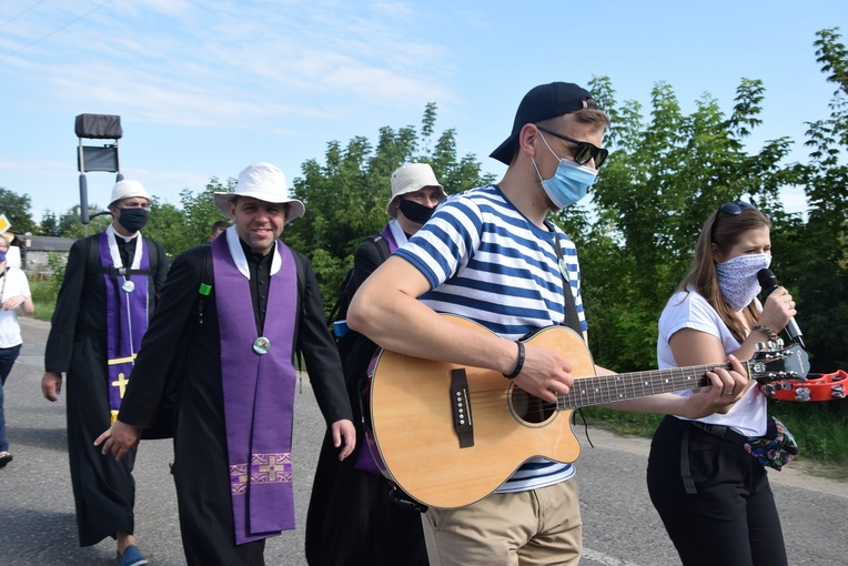 ŁPPM na Jasną Górę - Msza św. w Łowiczu