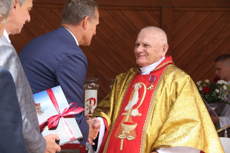 Jaworzna. Kapłani na medal