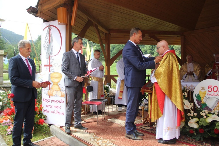 Jaworzna. Kapłani na medal